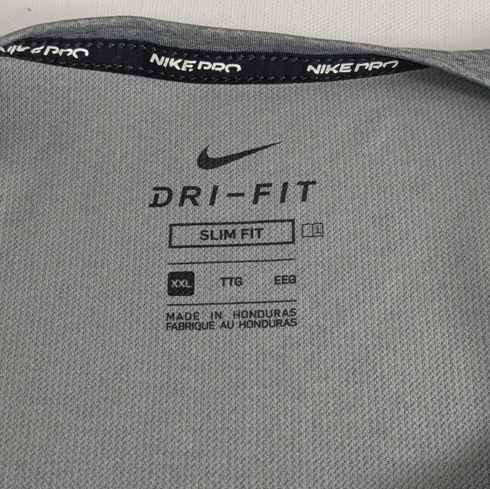 Nike Pro Men's Size Slim 2XL Training Active T-shirt Top Shirt Gray BV5633 EUC - Picture 9 of 9